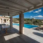 Chrysanthemum Pool-seaview Apartman Pórto Héli