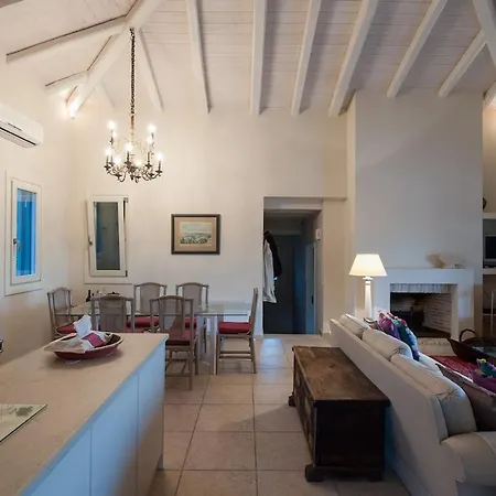 Chrysanthemum Pool-seaview 公寓